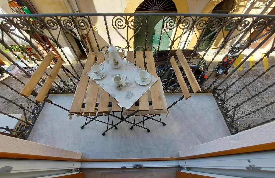 Casa dei Normanni: COSTANZA-1