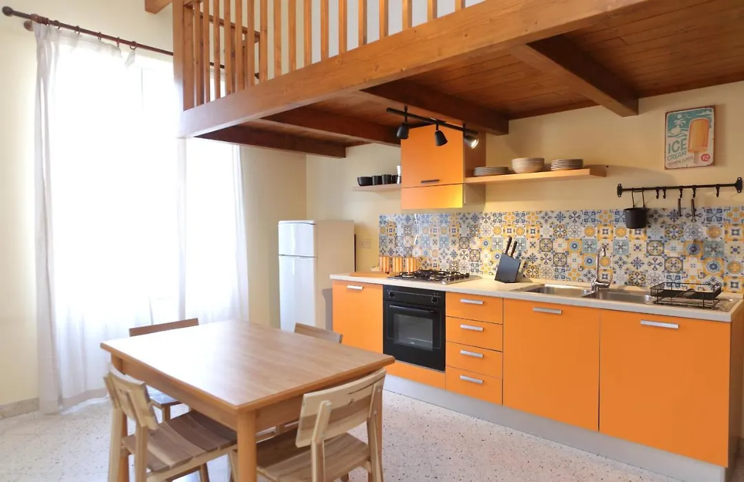 Sunny Flat - Self Apartments-1
