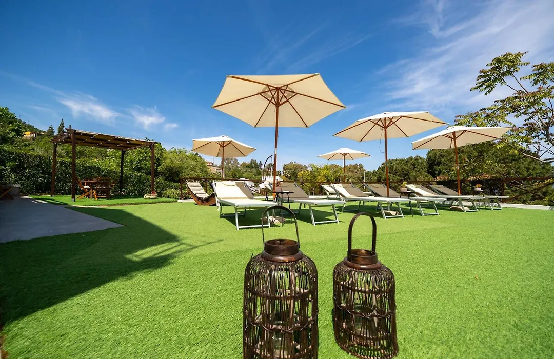 Pater Meus Suites - Sea View, Pool & Parking-1