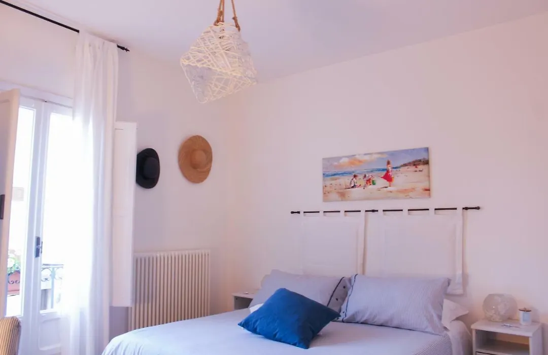 Azzurro B&B-1