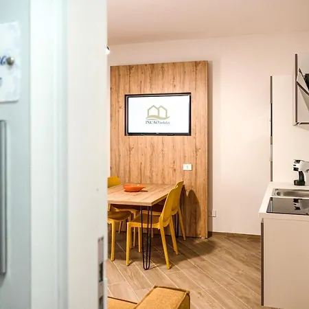 Incao Holiday Candeloro House-2