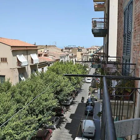 Sunny Flat - Self Apartments-2