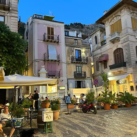 La piazza è mia-3