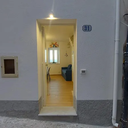 Marina House-2