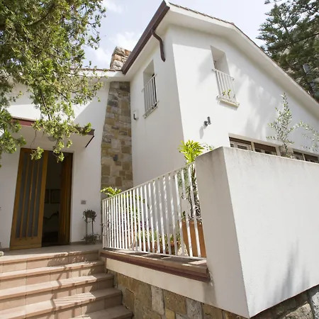 Lumachella B&B-2