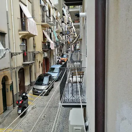 Casa dei Normanni RUGGERO-2