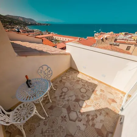 Cefalu Design Suites-2